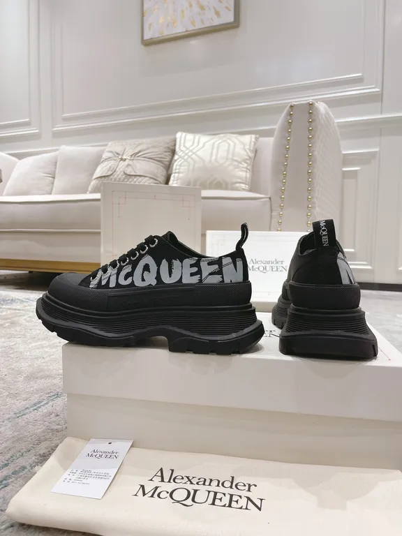 Alexander McQueen Shoe 